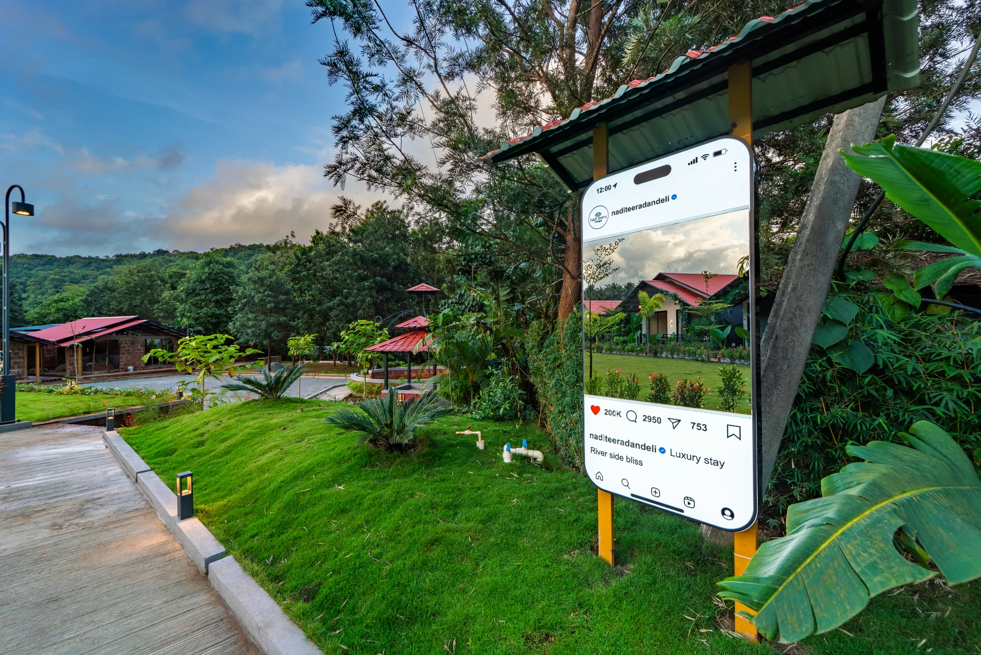 The green lawn at Nadi Teera at Nadi Teera, Dandeli